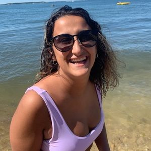 Meet your Posher, Natalie